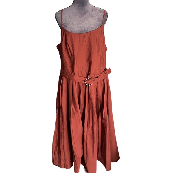 Future Collective Plus Size Strappy Pleated Modi Dress NWT - Picture 4 of 5